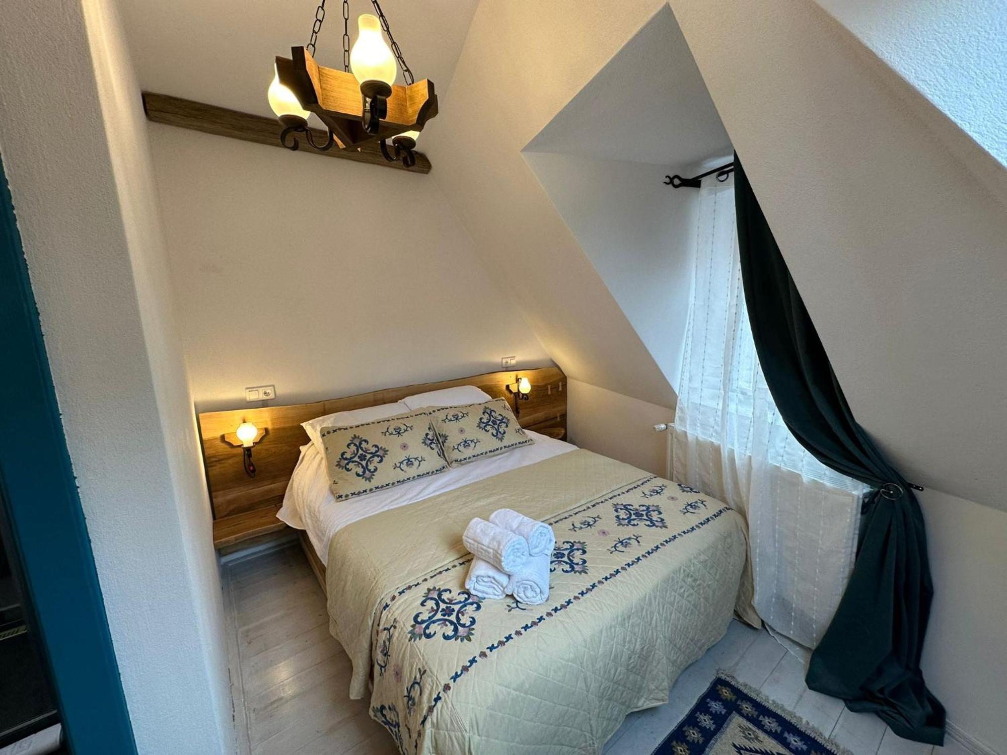 Blue House Citadel Sighisoara Apartment Ngoại thất bức ảnh